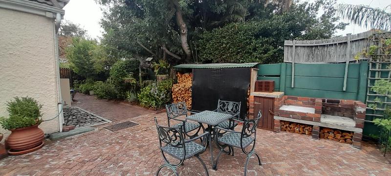 To Let 1 Bedroom Property for Rent in Rondebosch Western Cape